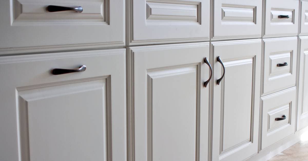 Repaint, Resurface, or Reface: What Do Your Cabinets Need?