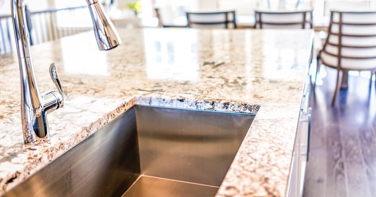 What To Look For in a Kitchen and Bath Refinishing Company